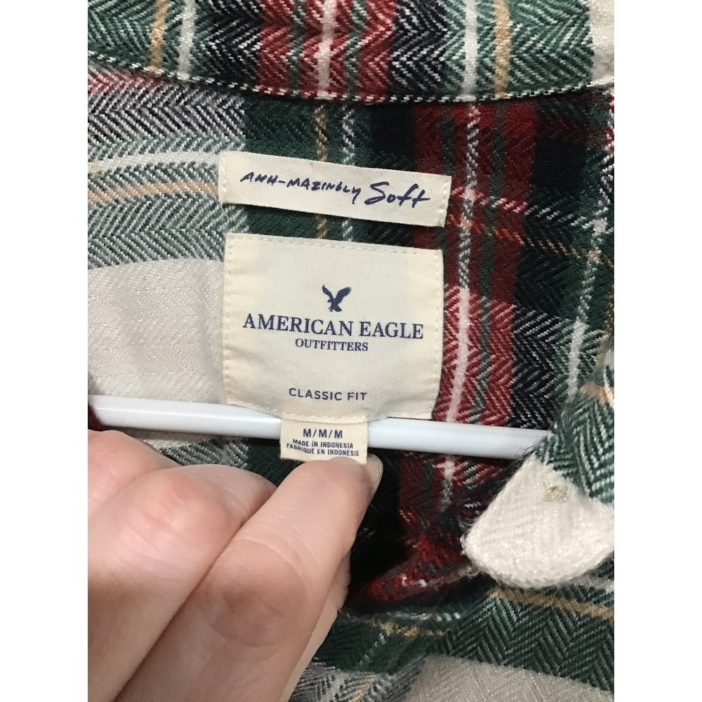 American Eagle Ahh-Mazingly Soft Red Green Plaid Flannel Shirt Women's M Cozy - Picture 3 of 7